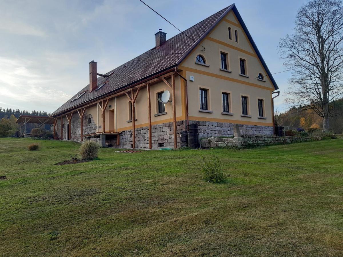 Apartamento U tátovy lípy Jívka Exterior foto